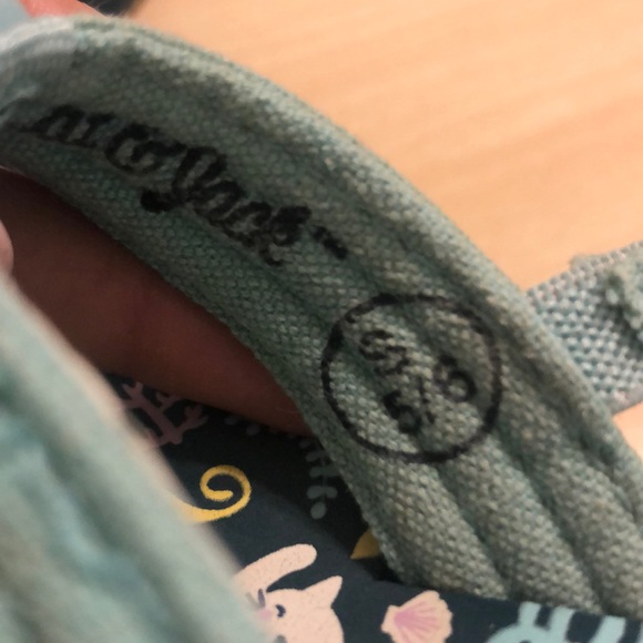 Toddler flip flops - Picture 2 of 2